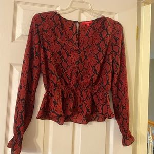 Snake print blouse (Guess)